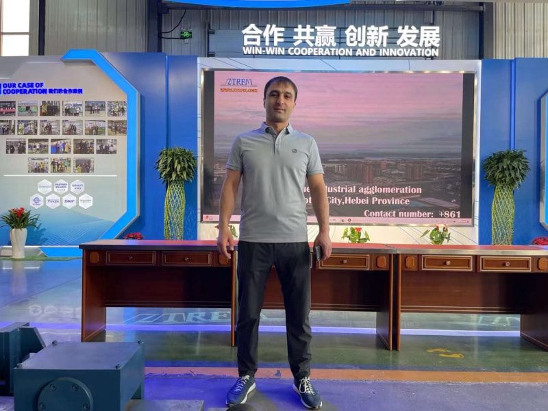 熱烈歡迎哈薩克斯坦國外客戶來訪中拓冷彎，共創(chuàng)輝煌新篇章