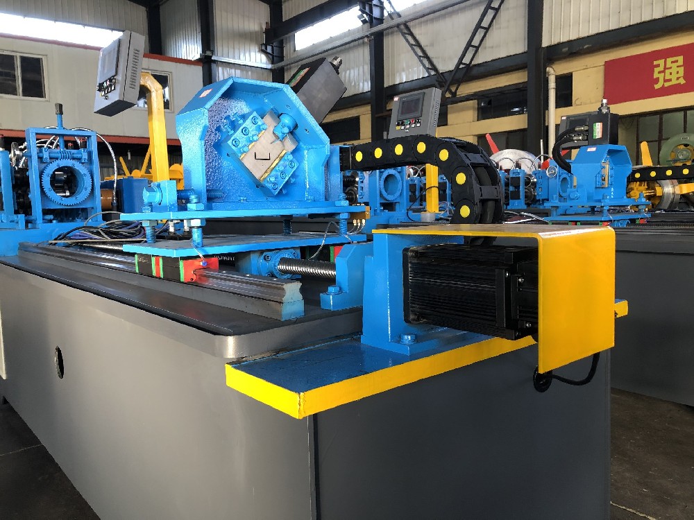 中拓冷彎設(shè)備：與美新設(shè)備同臺競技，共譜科技華章